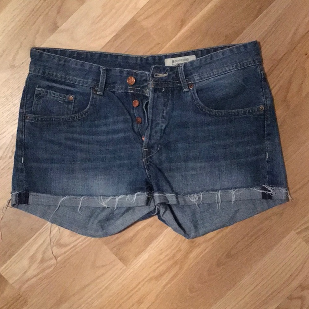 Urban outfitters button fly boyfriend short size 6